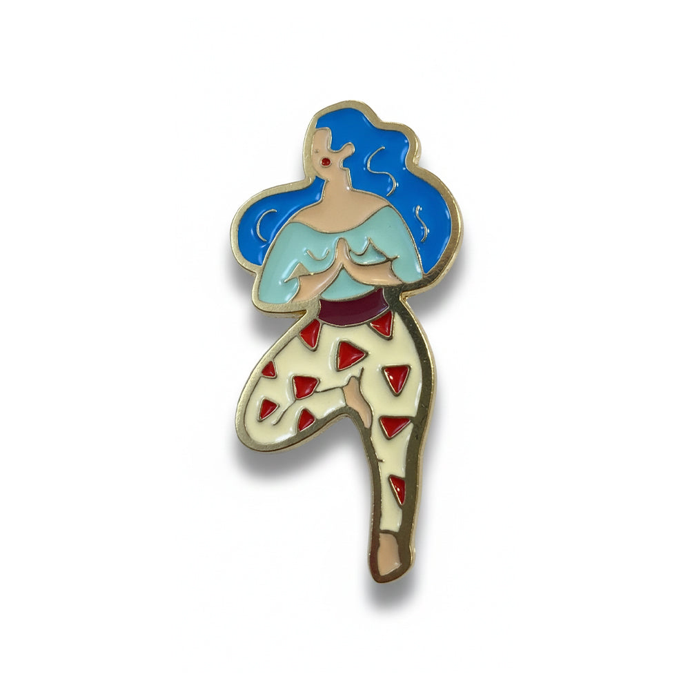 Anstecker Frau in Yogapose