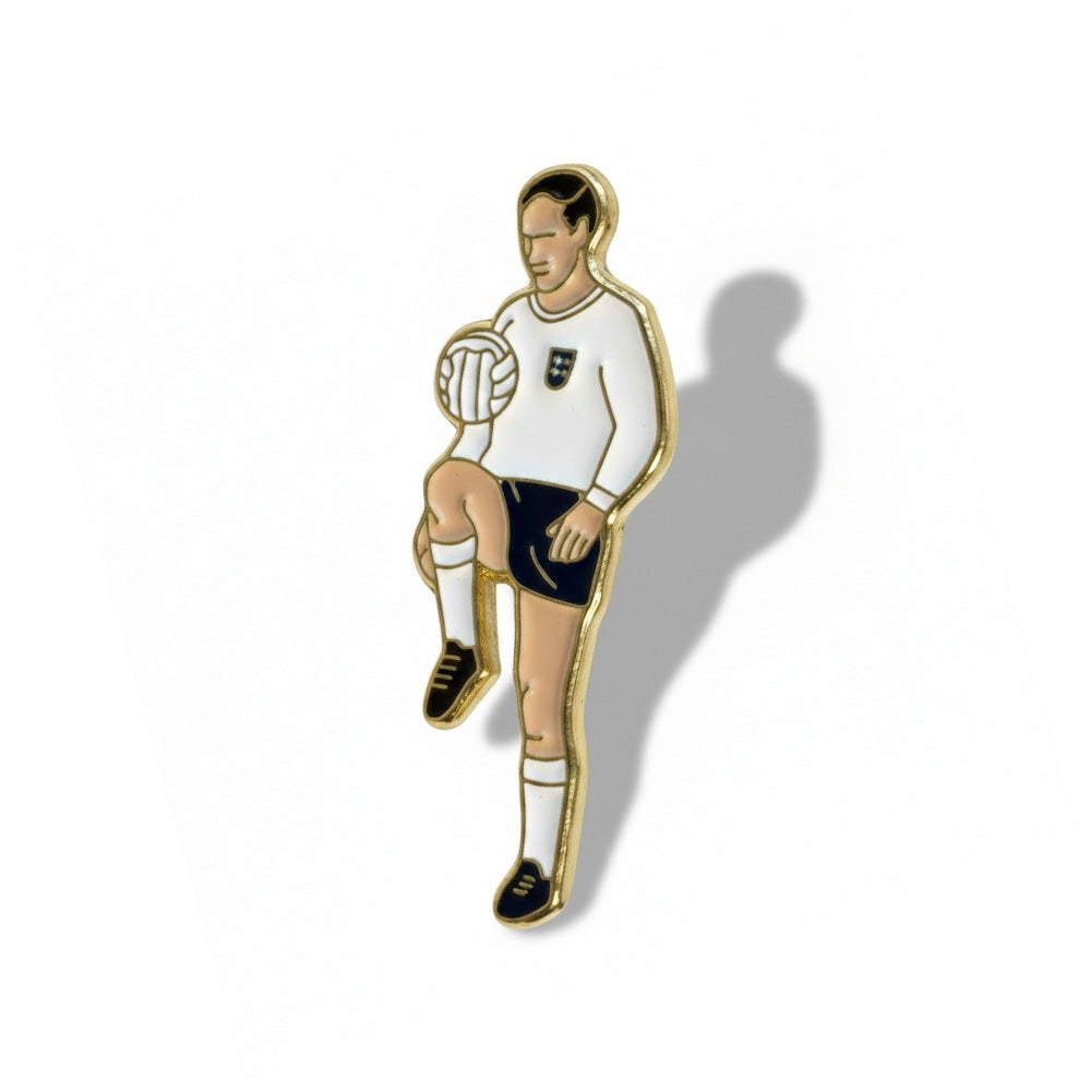 Anstecker Fußballer mit weißem Trikot