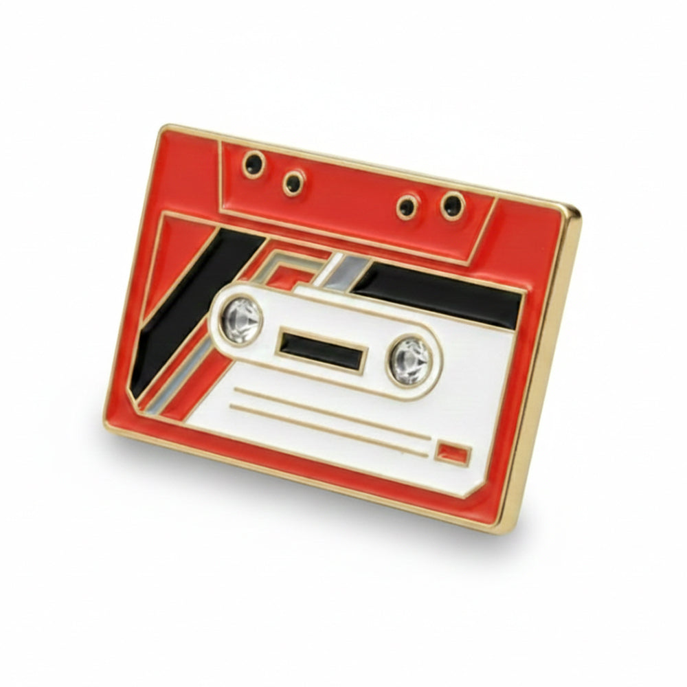 Anstecker Kasette retro rot