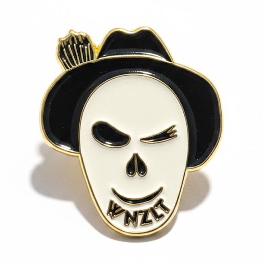 Anstecker Weinzelt Skull männlich
